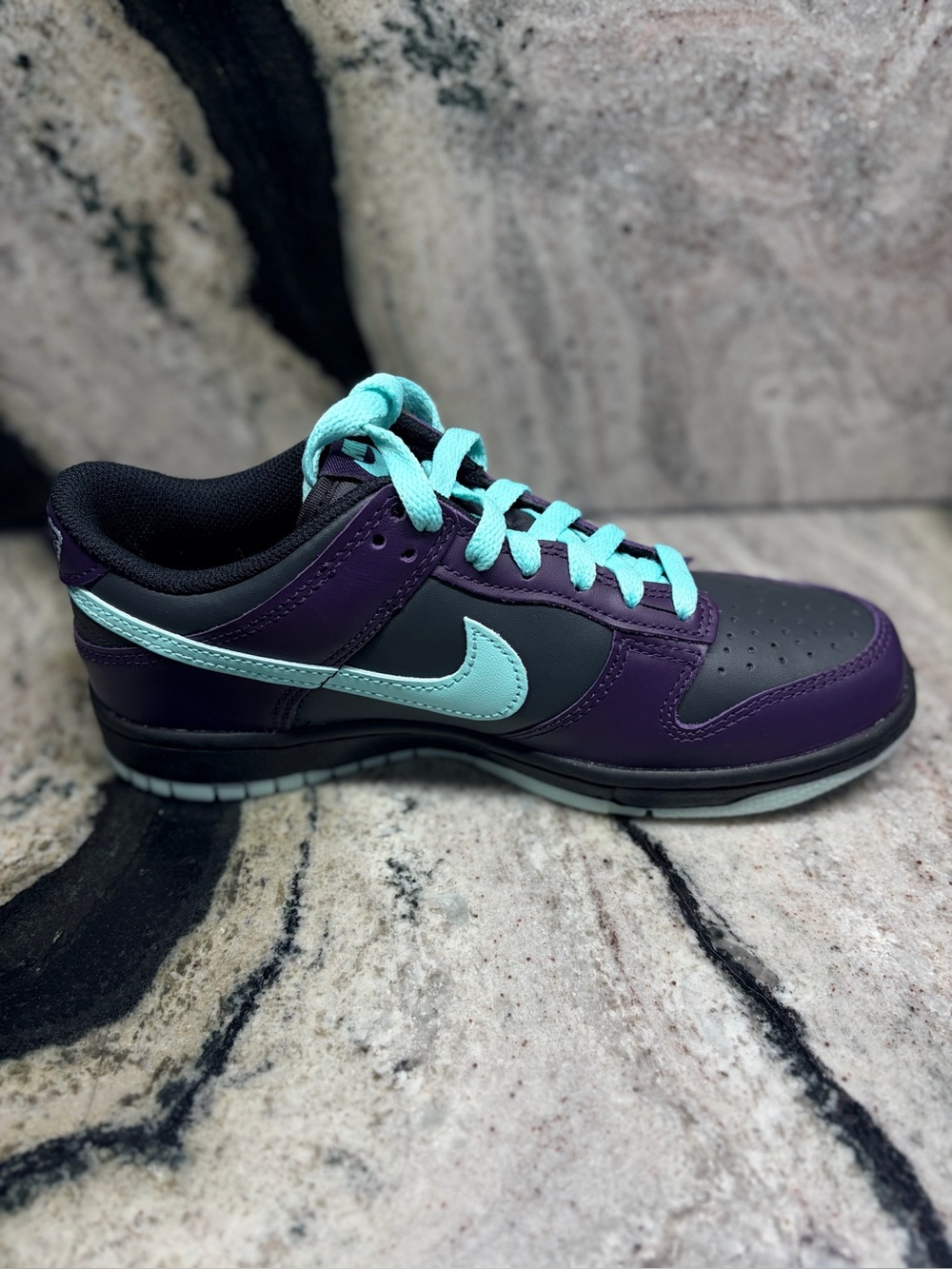Nike Dunk Low GS Purple Aqua Black Sneakers Women’s 7.5 / Youth 6Y FB9109-012 - Picture 7 of 11